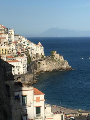 Гостиница Apartments Amalfi Design Sea View  Амальфи